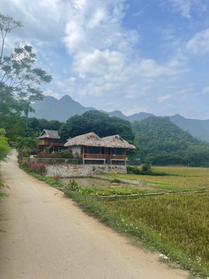 Homestay Hillside *